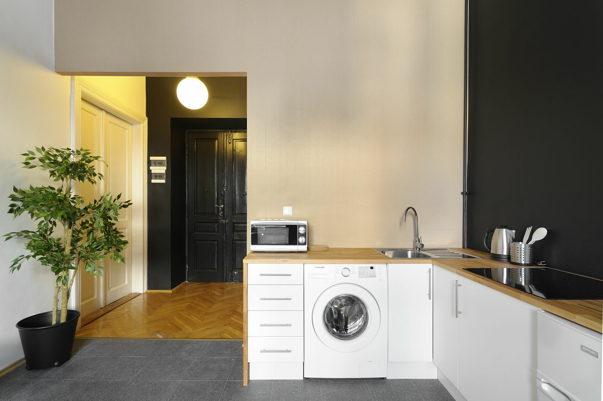 Ekoidea Station Apartments Краков Экстерьер фото